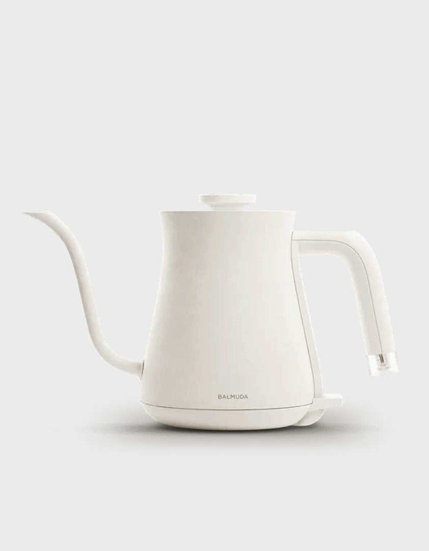 Balmuda the kettle front white