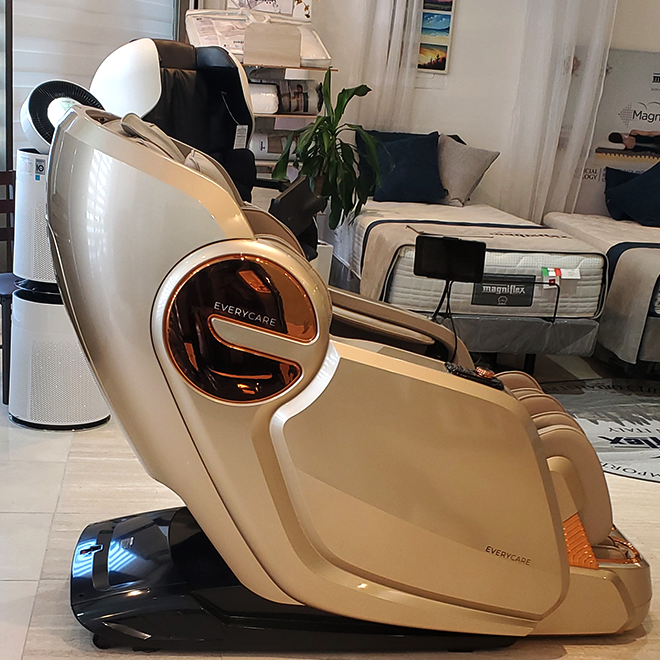 gold massage chair