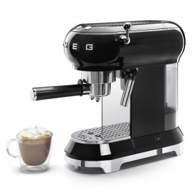 Smeg 50's Retro Style Aesthetic Espresso black with coffee 2