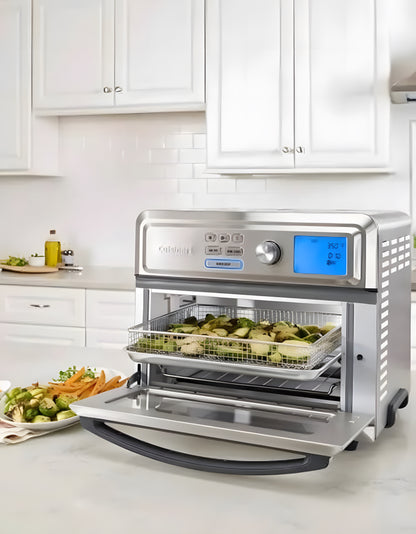 An image that represents the Cuisinart TOA 70 opened